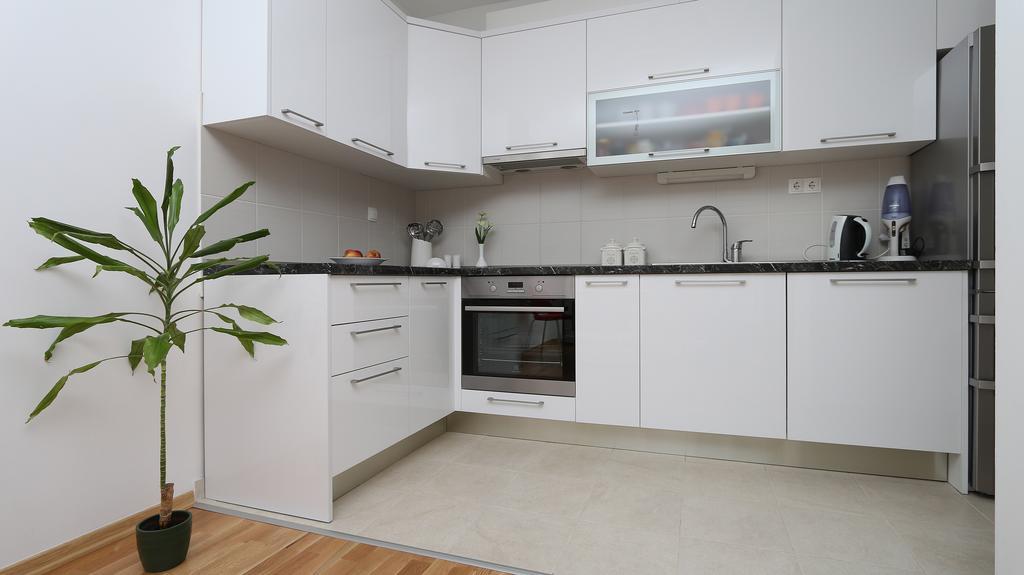Antonijas Sunny Apartment マカルスカ エクステリア 写真